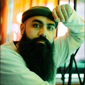 Meet your Posher, Cesar